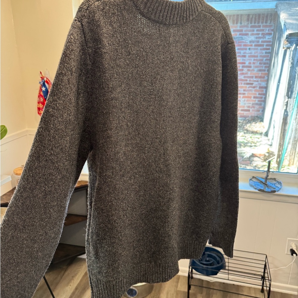 L.L. Bean Men's Charcoal Zip-Up Sweater - Picture 4 of 5